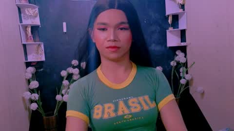 _xxlilly online show from 04.07.26