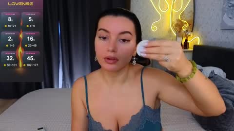 Jasmine online show from 01.11.25