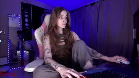 Roxy online show from 10.02.25