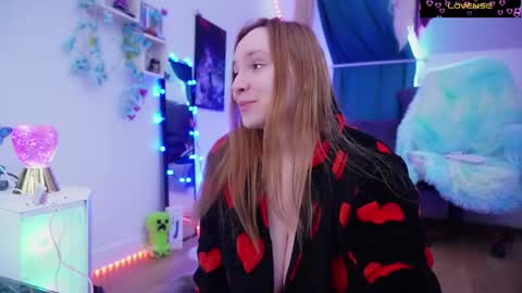 Polly online show from 05.16.26