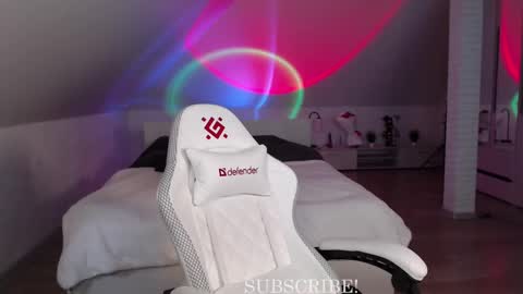 Nicole  Thomas  Dave online show from 03.11.25