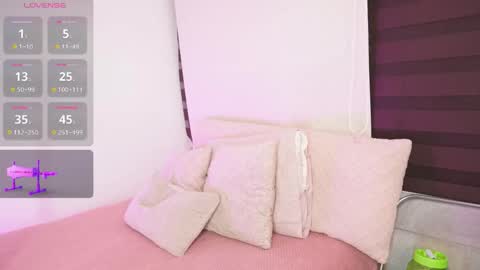 Alexandra  online show from 09.23.25