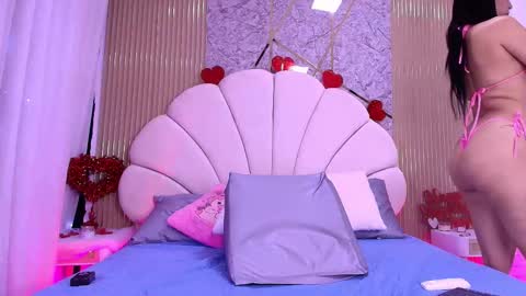 Snapshot of a_aisha chatting on 02.12.26 Aisha online show from 02.12.26