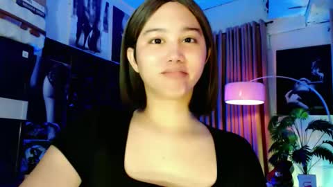 Lovely Yana  online show from 10.15.25