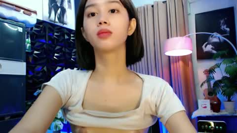 Snapshot of a_r_i_a_n_n_a chatting on 04.22.26 Lovely Yana online show from 04.22.26