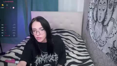 Kris Michael online show from 02.04.26