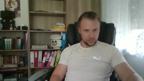Snapshot of aaaandzzz chatting on 05.19.26 Long distance cumshot online show from 05.19.26