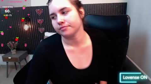 Snapshot of aabby_lee chatting on 09.19.25 Abby Lee online show from 09.19.25