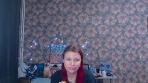 Snapshot of aalicebubble chatting on 04.28.26 Alice online show from 04.28.26