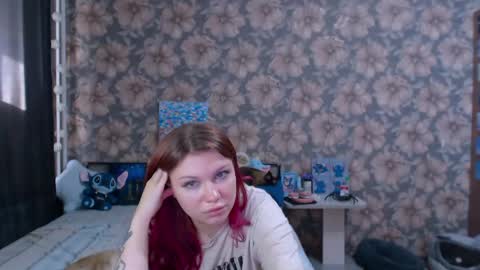Snapshot of aalicebubble chatting on 05.30.26 Alice online show from 05.30.26
