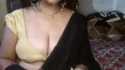 Snapshot of aaradhya_sexy_88 chatting on 12.22.24 aaradhya_sexy_88 online show from 12.22.24