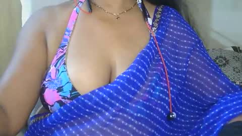Snapshot of aaradhya_sexy_88 chatting on 09.25.25 aaradhya_sexy_88 online show from 09.25.25