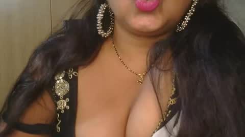 Snapshot of aaradhya_sexy_88 chatting on 11.10.25 aaradhya_sexy_88 online show from 11.10.25