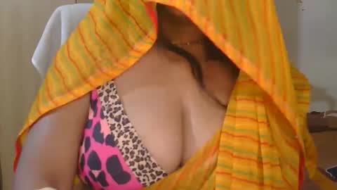 Snapshot of aaradhya_sexy_88 chatting on 04.23.26 aaradhya_sexy_88 online show from 04.23.26