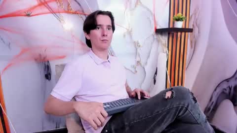 Aaron online show from 11.03.25