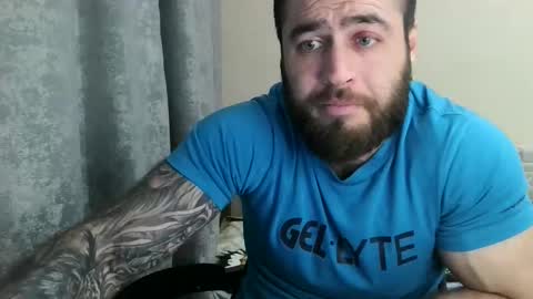 Snapshot of aaron_royal chatting on 04.29.26 Davin tayl online show from 04.29.26