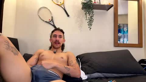 Snapshot of aaron_wheel chatting on 05.16.26 aaron_wheel online show from 05.16.26