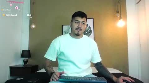 Snapshot of aaron_williams09 chatting on 03.08.25 Your aron online show from 03.08.25