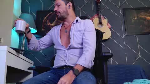 Snapshot of aaronbomer chatting on 02.17.26 Aaron online show from 02.17.26