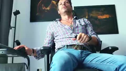 Snapshot of aaronbomer chatting on 07.09.26 Aaron online show from 07.09.26