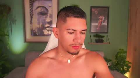 AARON  online show from 02.11.25