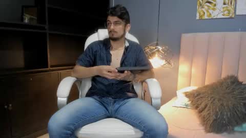 aaronfuentes7 online show from 09.18.25