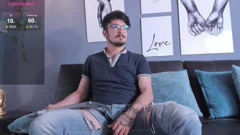 aaronfuentes7 online show from 10.04.25