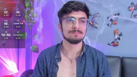 aaronfuentes7 online show from 10.21.25