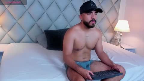 Snapshot of aaronvegaa chatting on 01.15.26 Aaron Vegaa online show from 01.15.26