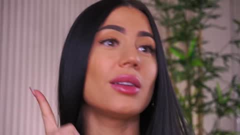 Snapshot of abbela_white chatting on 01.24.25 Alexa online show from 01.24.25