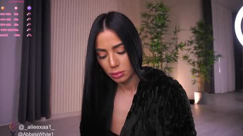 Snapshot of abbela_white chatting on 01.27.25 Alexa online show from 01.27.25