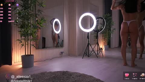 Snapshot of abbela_white chatting on 01.29.25 Alexa online show from 01.29.25