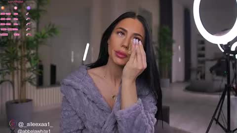 Snapshot of abbela_white chatting on 02.20.25 Alexa online show from 02.20.25