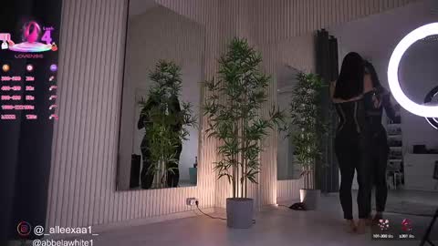 Snapshot of abbela_white chatting on 02.27.25 Alexa online show from 02.27.25