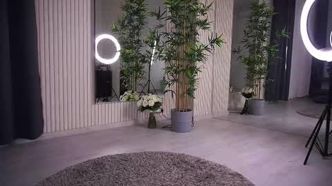 Snapshot of abbela_white chatting on 03.06.25 Alexa online show from 03.06.25