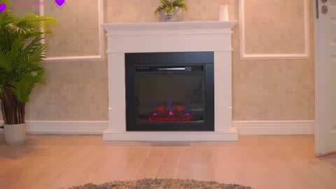 Snapshot of abbela_white chatting on 10.17.25 Alexa online show from 10.17.25