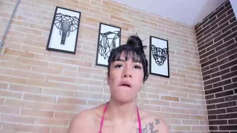 abbey_walker online show from 11.04.25