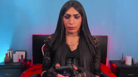 Abbigail Fuster  online show from 01.10.25