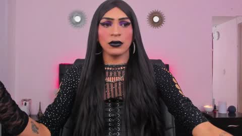 Abbigail Fuster  online show from 02.07.25