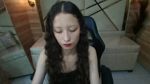 Snapshot of abby__r chatting on 05.12.26 Abby online show from 05.12.26