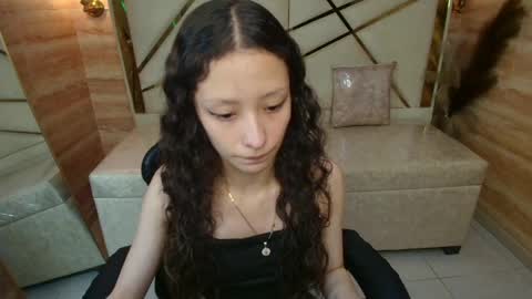 Snapshot of abby__r chatting on 05.19.26 Abby online show from 05.19.26