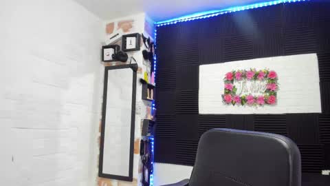 Abby Connie online show from 02.13.25