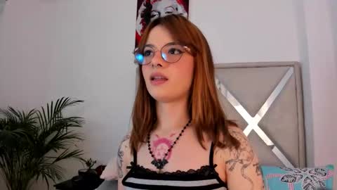 Snapshot of abby_jones2 chatting on 02.14.26 abby jones online show from 02.14.26