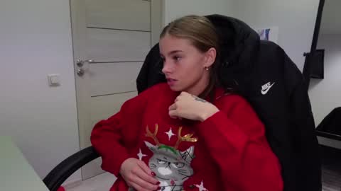 ABBY LAKER online show from 12.23.24