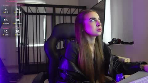 ABBY LAKER online show from 10.04.25