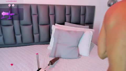 abbyadams23 online show from 11.29.25