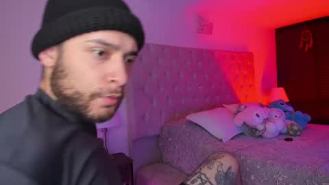 START TRANSMISSION ---- AM COLOMBIA TIME online show from 04.28.26