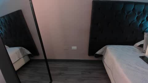 INSTAGRAM abby hall82 online show from 11.14.25