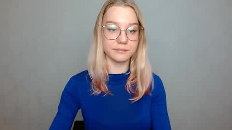 Snapshot of abbymoore__ chatting on 01.18.25 Abby Lovense is active online show from 01.18.25