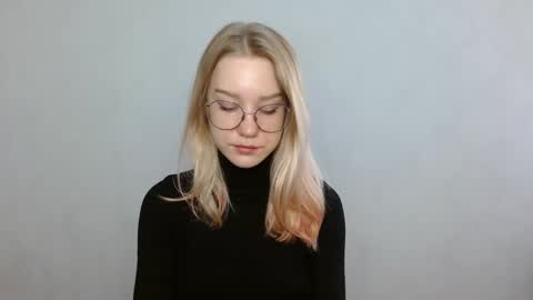 Snapshot of abbymoore__ chatting on 02.03.25 Abby Lovense is active online show from 02.03.25